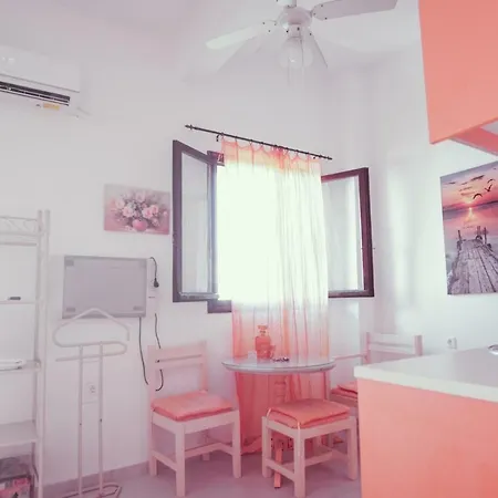 Apartment Studio Lefaki *