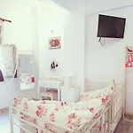 Lefaki 아파트 레팀노